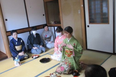 和んだ茶庵　煎茶道体験