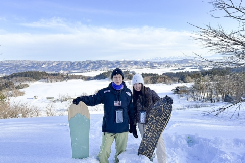 雪山に行こう！雪原スノーシューハイク＆雪板ライドツアー